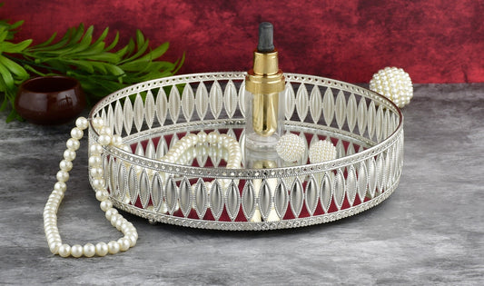 Elegant Silver-Plated Mirrored Tray: A Must-Have Décor Accent